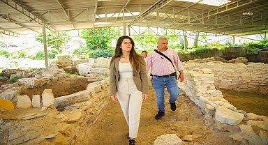 Çeşme Belediye Başkanı Lal Denizli: "Tarihi ve kültürel miraslarımıza sahip çıkacağız"
