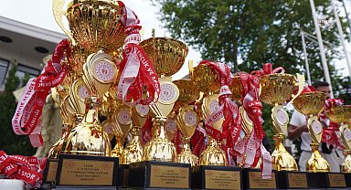 Çeşme'de düzenlenen 17. Yarımada Spor Oyunları'nda ödüller sahiplerini buldu