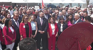 CHP İzmir'den 19 Mayıs kutlaması... Aslanoğlu: "Bu ülkede bir tek gencimizin umudunu yitirmesine tahammülümüz yok"