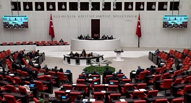 CHP Kars Milletvekili Alp: “Digor'da köylüler, tezekliği temizleyip, sınıf yaptılar. Yusuf Tekin sen bu tablodan utanmıyor musun?”