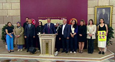 CHP'liler Adalet Peşinde Aileleri ile TBMM'de açıklama yaptı... Platform Sözcüsü Nurgül Göksu: 