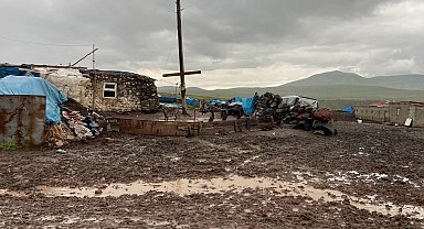 Çıldır'ın Kotanlı köyünde yaşanan afet sonrası yardım dağıtımında ''adaletsizlik'' iddiası