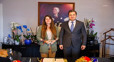 Deniz Yücel’den Başkan Denizli’ye: “Çeşme sizinle daha güzel olacak”