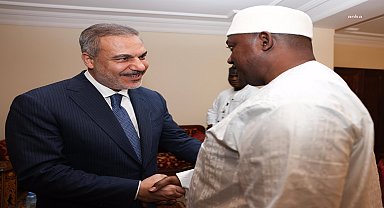 Dışişleri Bakanı Fidan, Banjul'da Gambiya Cumhurbaşkanı Barrow ile görüştü