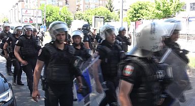 Diyarbakır'da DEM Partililerin Kobani Davası'nı protesto yürüyüşünde gerginlik... 