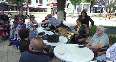 Edirne'de engelli bireyler farkındalık oluşturmak için maske taktı