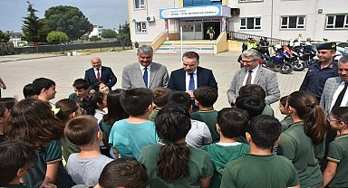 Edremit Belediyesi Personeli, 'Yılın Zabıta Trafik Görevlisi' seçildi