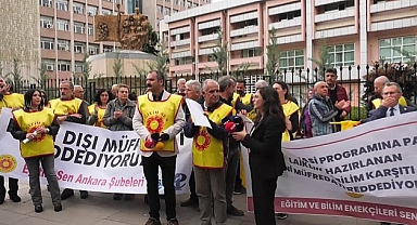 Eğitim Sen'den Milli Eğitim Bakanlığı önünde protesto