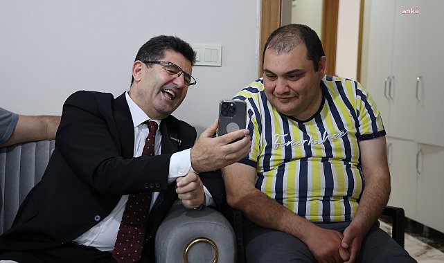 Engelli gençten Aziz Yıldırım'a 'Jose Mourinho' sorusu