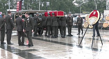 Eski Anayasa Mahkemesi üyesi Enis Tunga, son yolculuğuna uğurlandı