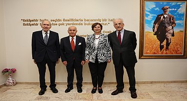 Eskişehir Büyükşehir Belediye Başkanı Ünlüce'ye CHP'nin eski genel başkanlarından ziyaret