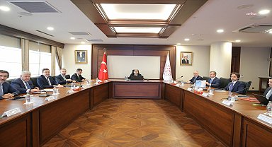 Finansal İstikrar Komitesi, Mehmet Şimşek başkanlığında toplandı: “Dezenflasyon sürecinde alınabilecek ilave tedbirlere ilişkin istişarelerde bulunuldu”