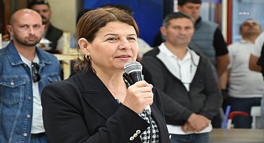 Foça Belediye Başkanı Fıçı, 1 Mayıs'ta çalışma arkadaşlarıyla buluştu