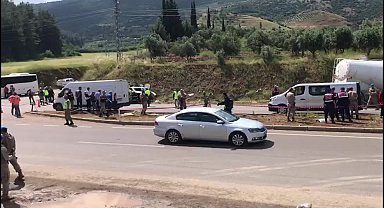 Gaziantep'te beton mikseri ile minibüs çarpıştı: 8 ölü, 11 yaralı