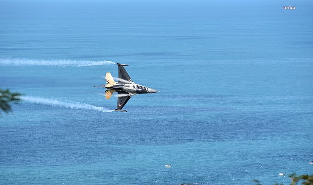Giresun'da Solo Türk Gösterisi