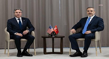 Hakan Fidan, Prag'da ABD Dışişleri Bakanı Blinken ile görüştü