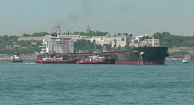 Haydarpaşa açıklarında gemi kurtarma çalışmaları devam ediyor