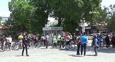 Iğdır'da Anneler Günü için bisiklet turu düzenlendi
