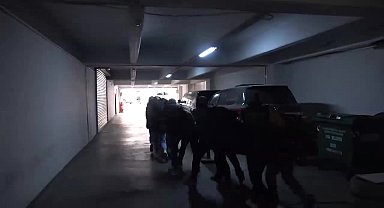 İstanbul Emniyet Müdürlüğü: KCK/TDÖ operasyonunda gözaltına alınan 15 kişi hakkında adli kontrol kararı verildi, 6 kişi tutuklandı