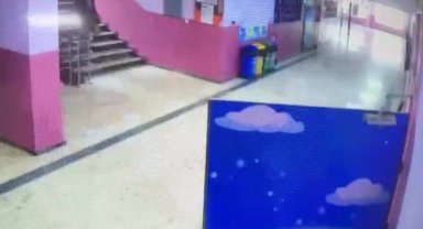 İstanbul Maltepe'de veli okulu bastı, ortalığı birbirine kattı. Gözaltına alınan veli, mahkemece serbest bırakıldı