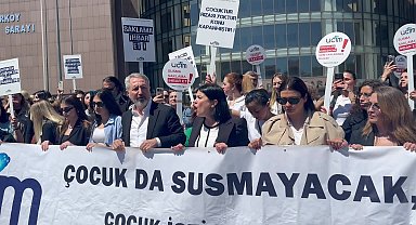 'İstismarcı sucu' davasında bazı avukatların içeri alınmamasına tepki: Adalet istiyoruz