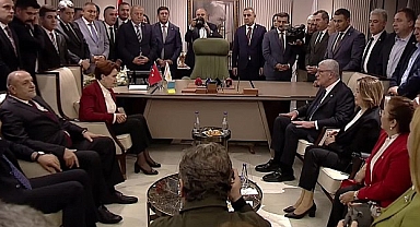 İYİ Parti'de devir teslim töreni