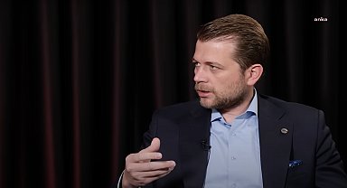 İYİ Parti Kurucu Gençlik Kolları Başkanı Özel'den "gerontokrasi ile mücadele" vurgusu