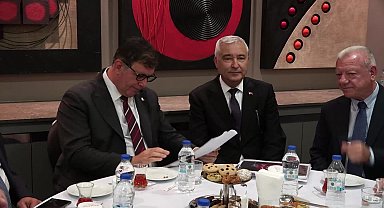 İzmir Büyükşehir Belediye Başkanı Tugay ve Kemalpaşa Belediye Başkanı Türkmen, Kemalpaşalı iş insanları ile buluştu