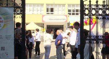 İzmir Büyükşehir Belediye Başkanı Tugay'ı duygulandıran sürpriz