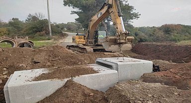 İZSU ekipleri Selçuk'ta derelerden 17 bin ton malzeme çıkardı