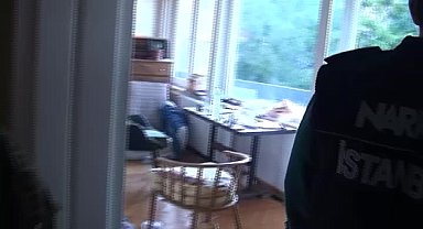 Kalben'in evinde yapılan arama sırasında çekilmiş görüntü ortaya çıktı