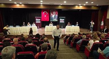 Karşıyaka Belediyesi’nin “Vatandaş Buluşmaları” Şemikler Mahallesi’nde devam etti