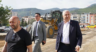 Kemalpaşa Belediyesi, yol çalışmalarına devam ediyor