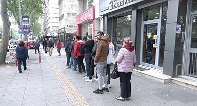 Kent Lokantası önünde sıra bekleyen vatandaşlar: ''Kimi ıstakoz, kimi manda yoğurdu yiyor... Biz bol bol beton ürettik Türkiye'de...