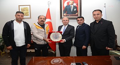 Kırşehir Belediye Başkanı Ekicioğlu'na ziyaretler sürüyor