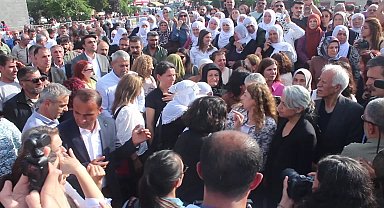Kobani davası kararları Diyarbakır'da protesto edildi