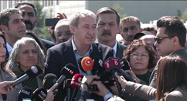 Kobani davasında karar bekleniyor… DEM Parti'den Sincan Cezaevi önünde açıklama: Yumuşamadan, normalleşmeden bahsedenler için Kobani davası bir dönüm noktası olacak
