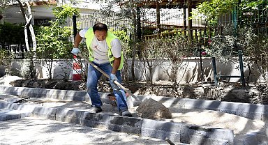 Kuşadası Belediyesi'nden Kadınlar Denizi'nde kesintisiz yol mesaisi
