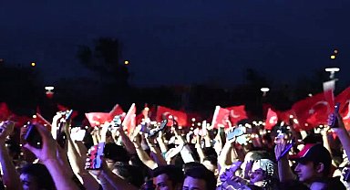 Mansur Yavaş ve on binlerce Başkentli, 19 Mayıs coşkusunu birlikte yaşadı 