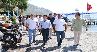 Marmaris Belediye Başkanı Ünlü, halkı dinlemeye devam ediyor