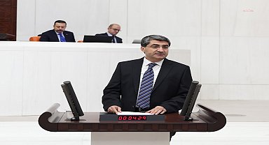 Mehmet Emin Ekmen: "Cumartesi annelerinin sesini duyun ve yaşadıkları engellemelere son verin"