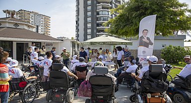 Mersin Büyükşehir, hayatın her alanında engelli bireylerin yanında