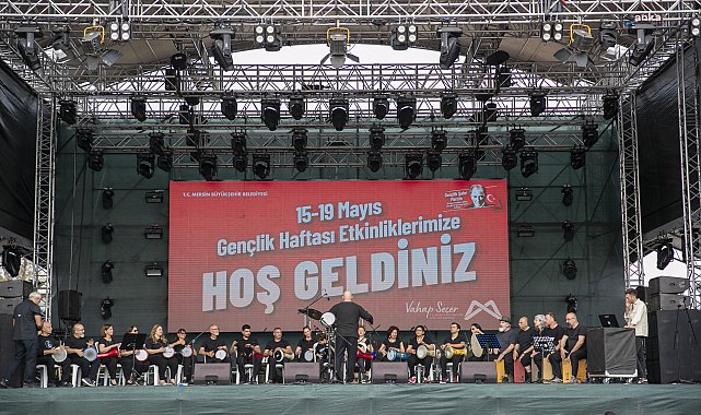 Mersin Büyükşehir'in 19 Mayıs etkinlikleri, büyük bir coşkuyla başladı