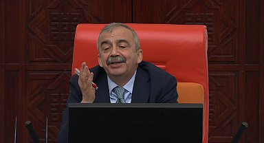 Murat Emir'den AKP'li Varan'a: "Biz gruptaki 3 aracı vermeye hazırız, siz 125 bin aracı verecek misiniz?"