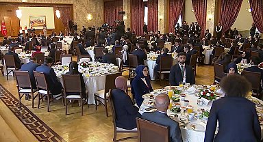 Numan Kurtulmuş, TBMM’de gençleri misafir etti: 