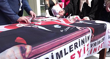 Osmangazi Belediyesi, ilçeyi Atatürk posterleriyle donatıyor
