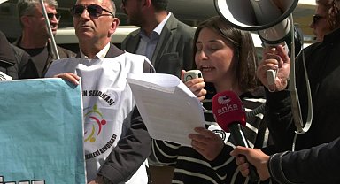 Özel Sektör Öğretmenleri Sendikası'ndan TED Genel Merkezi önünde "Aliağa Koleji" protestosu: "TED'in meşalesi öğretmeni yakıyor"