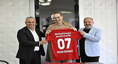 Rusya U20 Başantrenörü İnessa Korkmaz, Antalya Muratpaşa’da