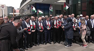 Saadet- Gelecek Grubundan İsrail Büyükelçiliği önünde açıklama. Ahmet Davutoğlu: 'Ankara'da soykırımcı diplomatlar istemiyoruz'