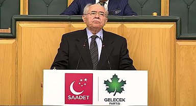 Saadet - Gelecek Grup toplantısı....Davutoğlu: Devlet adamlığı Gazze yanarken Türkiye'de sefa sürmek, tatil yapmak, lüks ve şatafat resimleri vermek değildir